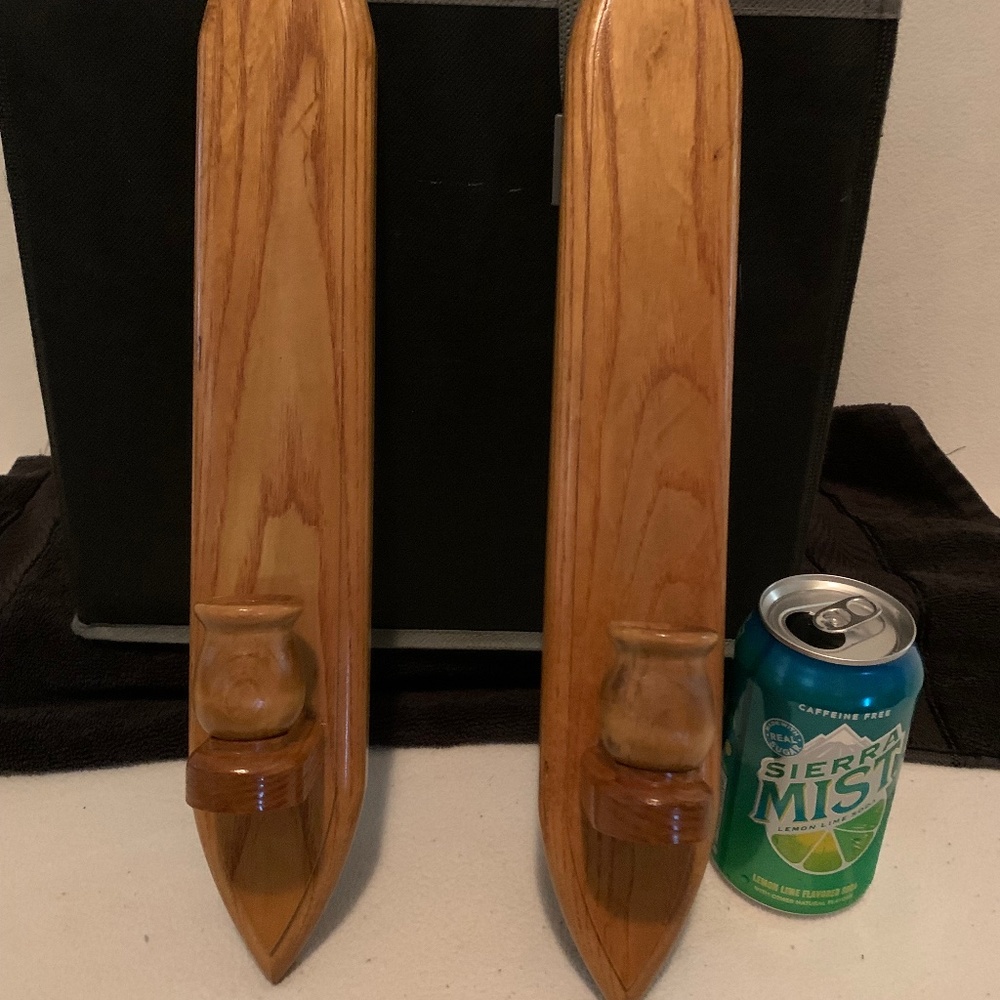 Oak wall candle holders set